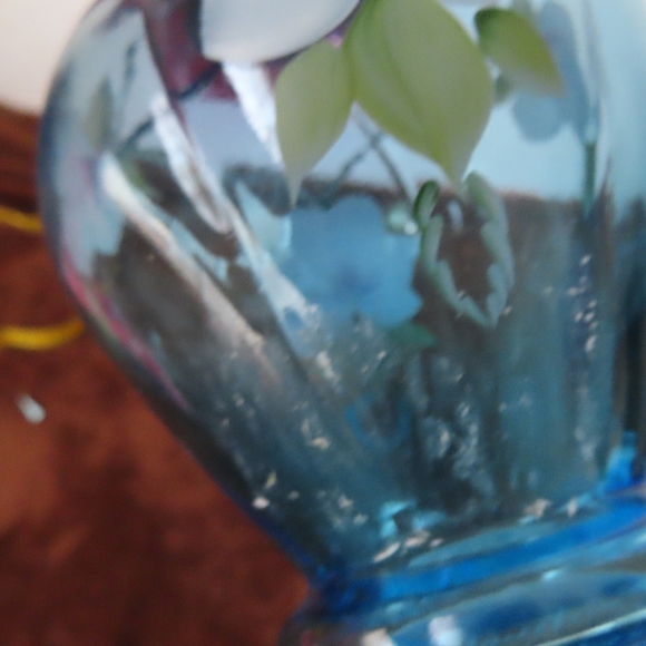 frank m Fenton 100th Flowers blue Vase Ruffled Top Hand Painted Kibbe (717/1500) - Picture 4 of 7